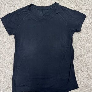 Athleta Momentum Waist-Length Black Women's Top